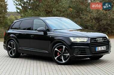 Позашляховик / Кросовер Audi Q7 2017 в  фото 5 Позашляховик / Кросовер Audi Q7 2017 в