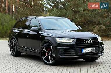 Позашляховик / Кросовер Audi Q7 2017 в  фото 9 Позашляховик / Кросовер Audi Q7 2017 в