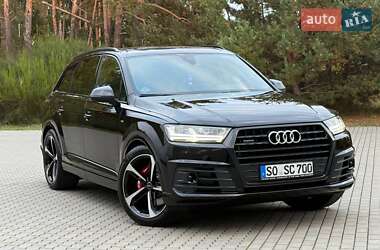 Позашляховик / Кросовер Audi Q7 2017 в  фото 13 Позашляховик / Кросовер Audi Q7 2017 в