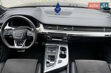 Позашляховик / Кросовер Audi Q7 2017 в  фото 80 Позашляховик / Кросовер Audi Q7 2017 в