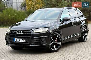 Позашляховик / Кросовер Audi Q7 2017 в  фото 112 Позашляховик / Кросовер Audi Q7 2017 в
