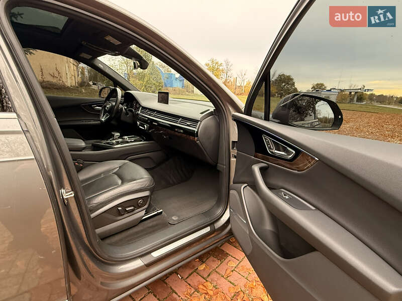 Внедорожник / Кроссовер Audi Q7 2016 в Харькове фото 41 Внедорожник / Кроссовер Audi Q7 2016 в Харькове
