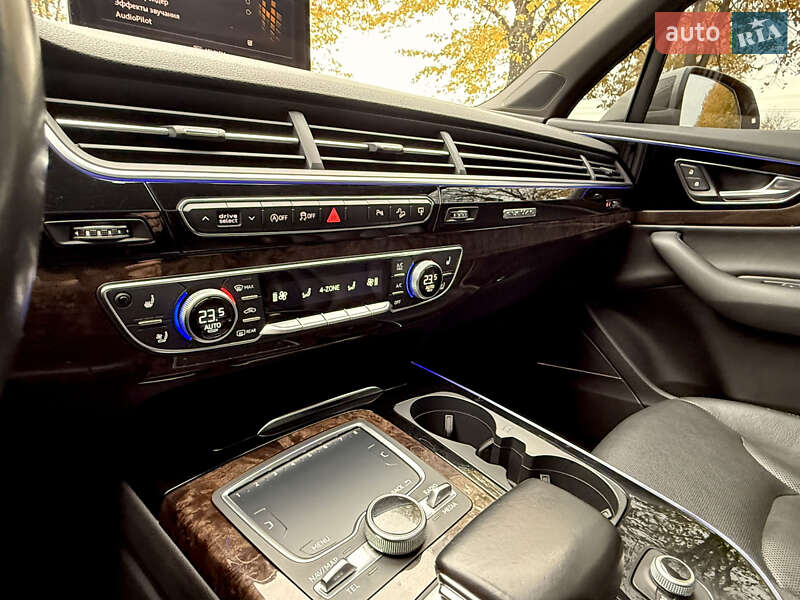 Внедорожник / Кроссовер Audi Q7 2016 в Харькове фото 49 Внедорожник / Кроссовер Audi Q7 2016 в Харькове