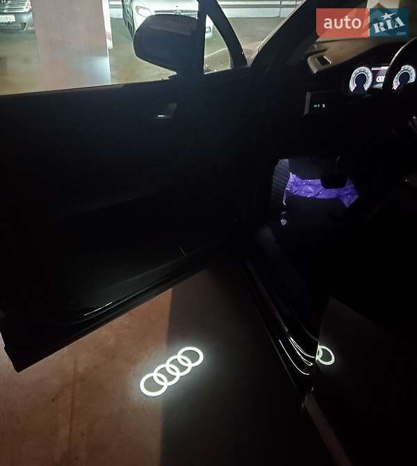 Внедорожник / Кроссовер Audi Q7 2022 в Киеве