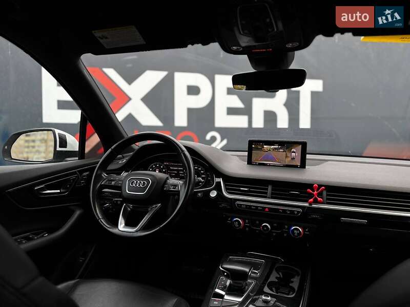 Внедорожник / Кроссовер Audi Q7 2016 в Киеве