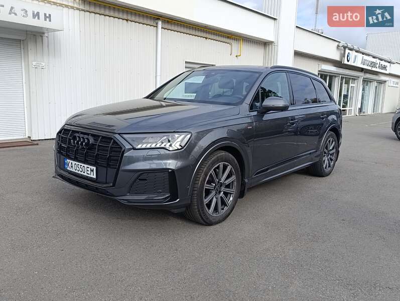 Audi Q7 2021