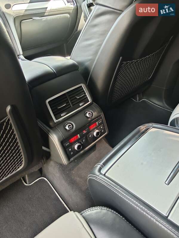 Позашляховик / Кросовер Audi Q7 2011 в Тернополі