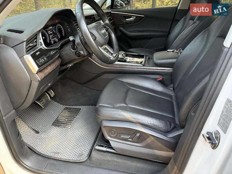 Внедорожник / Кроссовер Audi Q7 2020 в Житомире