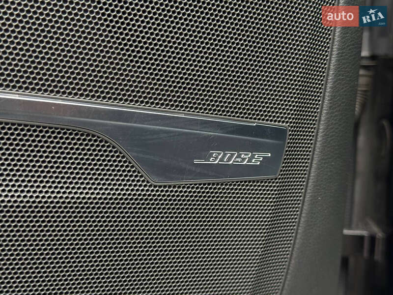 Позашляховик / Кросовер Audi Q7 2016 в Києві фото 21 Позашляховик / Кросовер Audi Q7 2016 в Києві