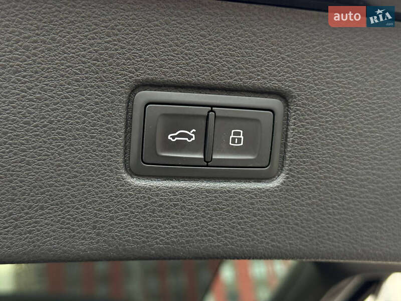 Позашляховик / Кросовер Audi Q7 2016 в Києві фото 50 Позашляховик / Кросовер Audi Q7 2016 в Києві