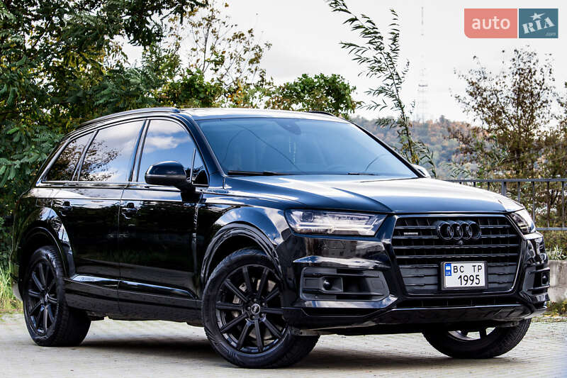 Позашляховик / Кросовер Audi Q7 2017 в Львові