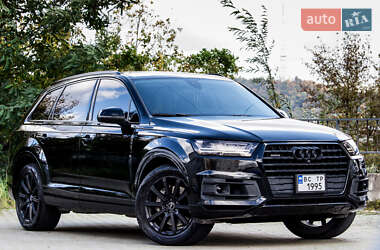Позашляховик / Кросовер Audi Q7 2017 в  фото 5 Позашляховик / Кросовер Audi Q7 2017 в