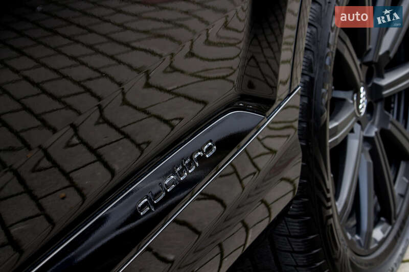 Позашляховик / Кросовер Audi Q7 2017 в Львові