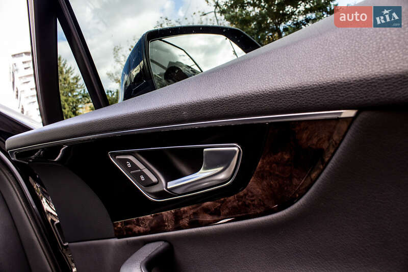 Позашляховик / Кросовер Audi Q7 2017 в Львові