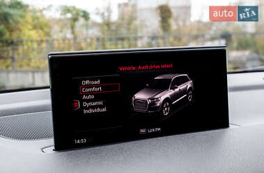 Позашляховик / Кросовер Audi Q7 2017 в  фото 78 Позашляховик / Кросовер Audi Q7 2017 в
