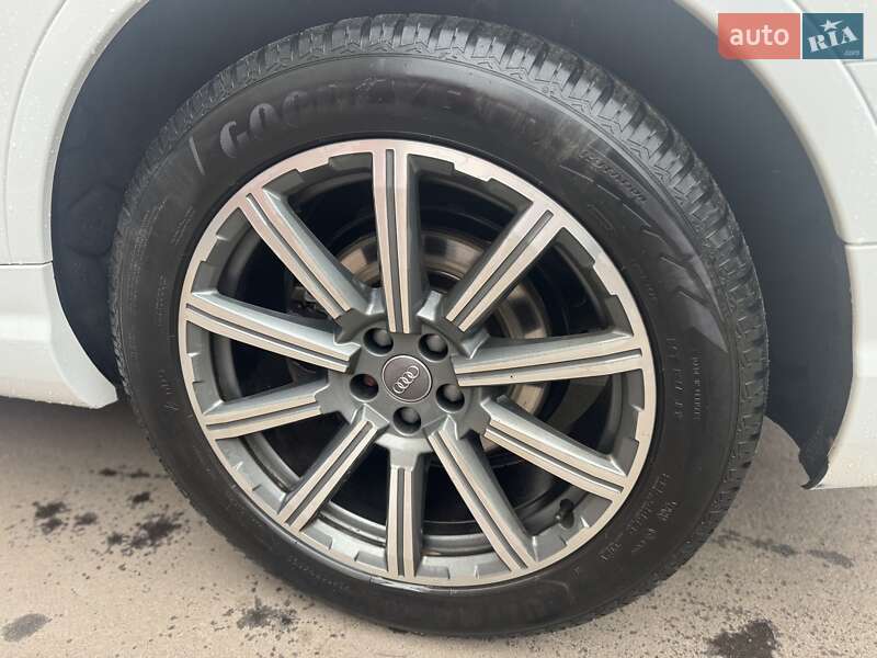 Внедорожник / Кроссовер Audi Q7 2018 в Киеве фото 6 Внедорожник / Кроссовер Audi Q7 2018 в Киеве