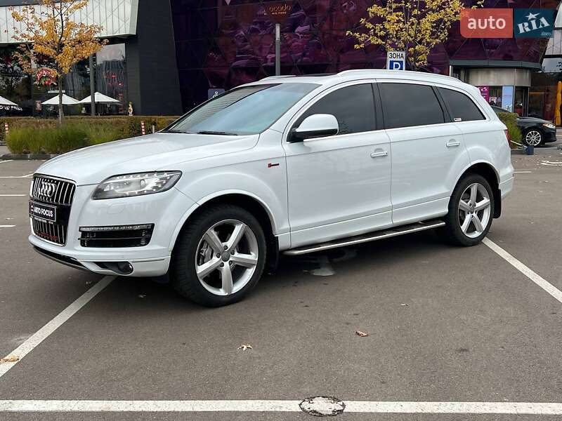 Внедорожник / Кроссовер Audi Q7 2013 в Киеве