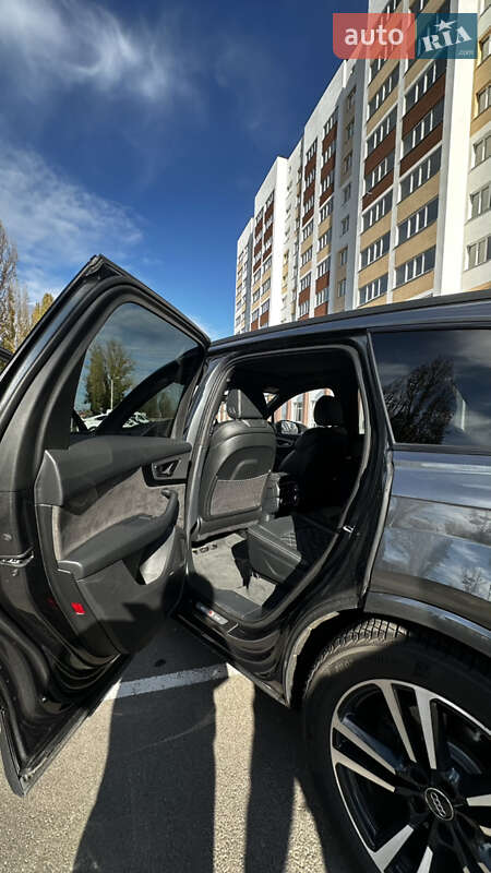 Позашляховик / Кросовер Audi Q7 2017 в Києві фото 14 Позашляховик / Кросовер Audi Q7 2017 в Києві