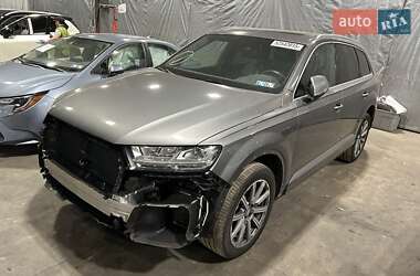Позашляховик / Кросовер Audi Q7 2017 в Києві
