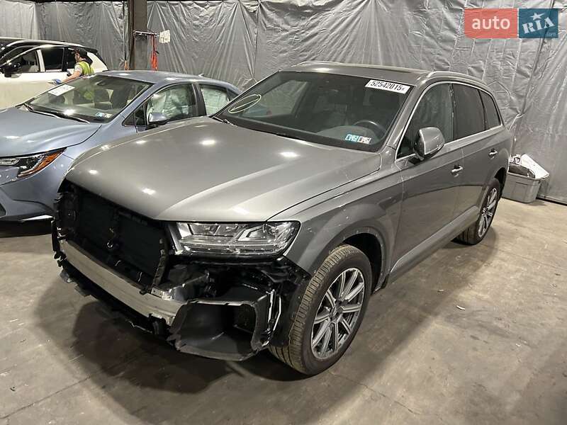 Внедорожник / Кроссовер Audi Q7 2017 в Киеве