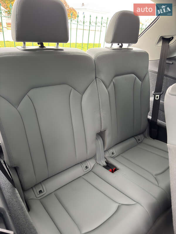 Внедорожник / Кроссовер Audi Q7 2019 в Полтаве