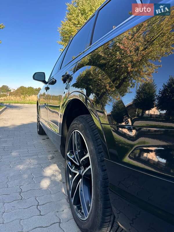 Внедорожник / Кроссовер Audi Q7 2017 в Львове