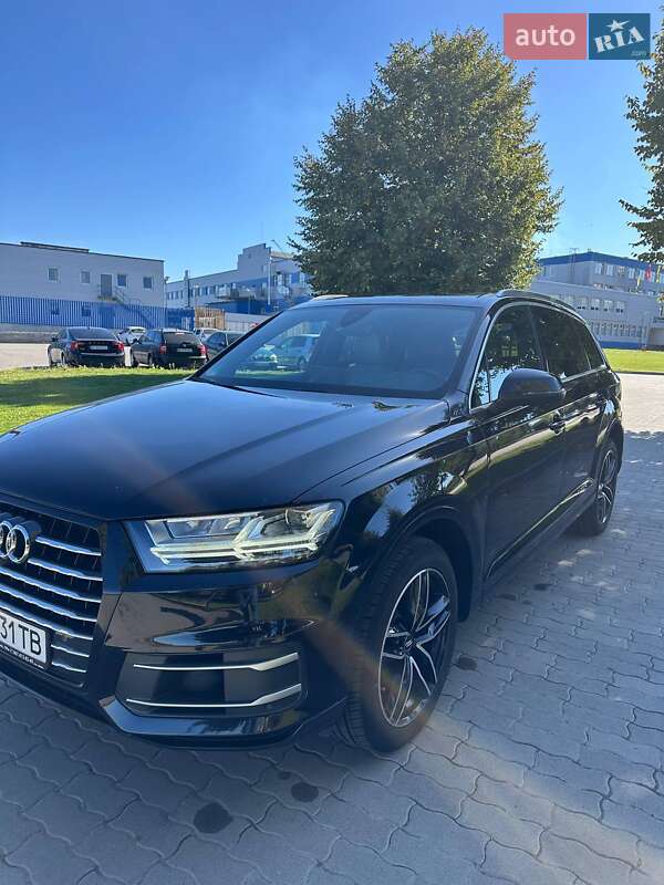 Внедорожник / Кроссовер Audi Q7 2017 в Львове