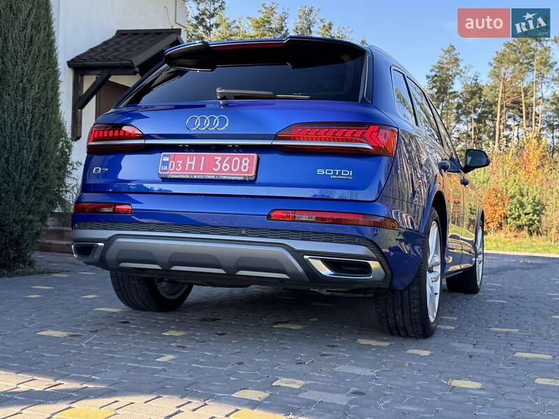 Внедорожник / Кроссовер Audi Q7 2021 в Киеве