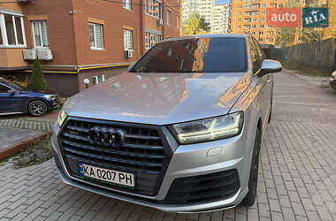 Внедорожник / Кроссовер Audi Q7 2015 в Киеве