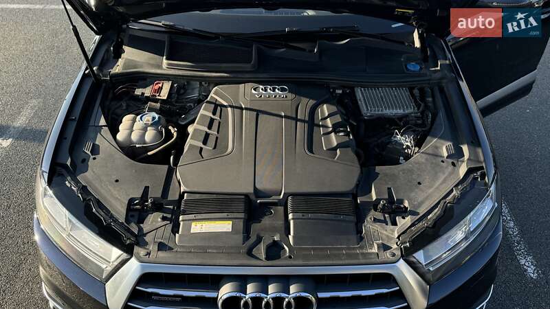 Позашляховик / Кросовер Audi Q7 2016 в Києві