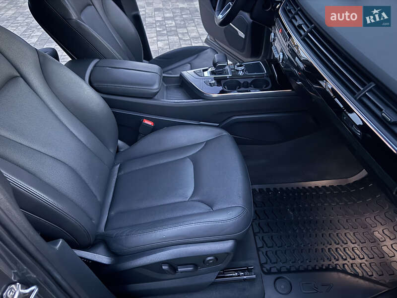 Позашляховик / Кросовер Audi Q7 2017 в Львові фото 36 Позашляховик / Кросовер Audi Q7 2017 в Львові