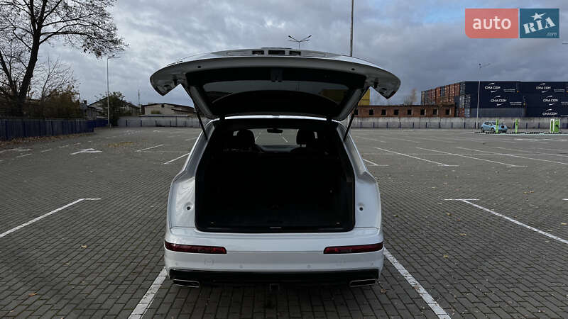 Позашляховик / Кросовер Audi Q7 2018 в Тернополі фото 8 Позашляховик / Кросовер Audi Q7 2018 в Тернополі