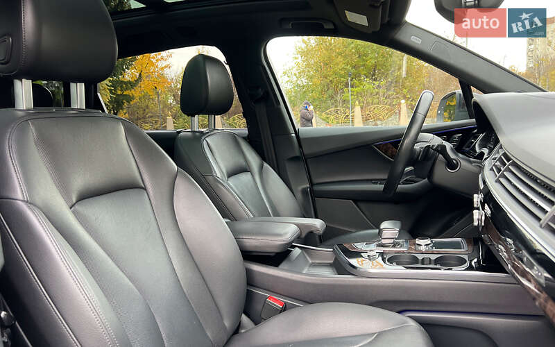 Внедорожник / Кроссовер Audi Q7 2018 в Львове