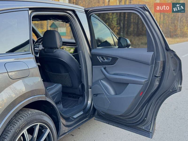 Позашляховик / Кросовер Audi Q7 2020 в Олевську фото 17 Позашляховик / Кросовер Audi Q7 2020 в Олевську