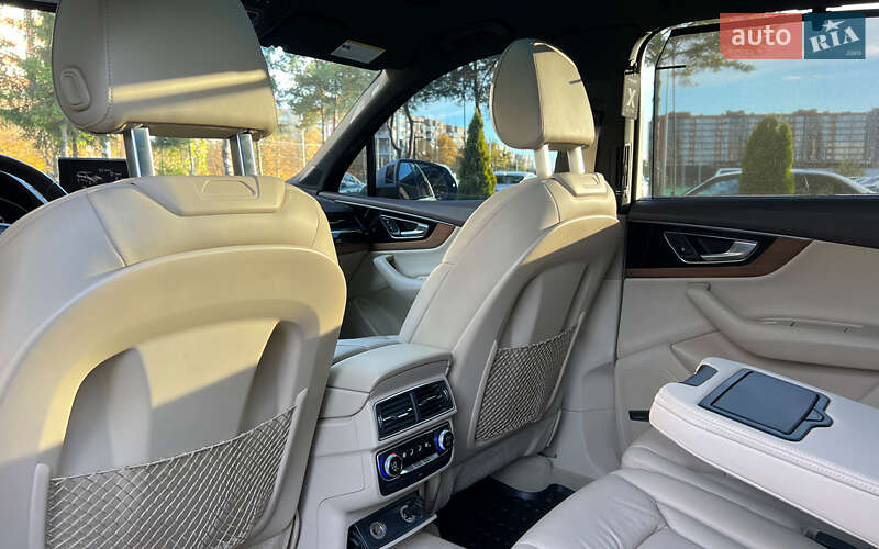 Внедорожник / Кроссовер Audi Q7 2016 в Львове фото 29 Внедорожник / Кроссовер Audi Q7 2016 в Львове