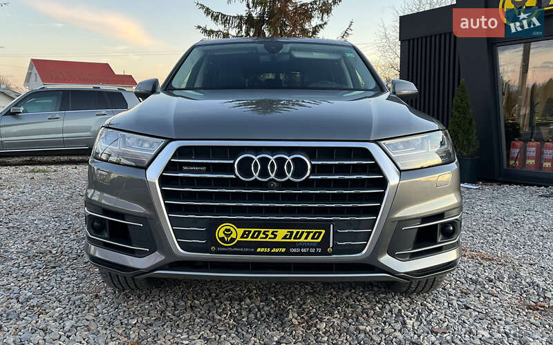 Внедорожник / Кроссовер Audi Q7 2017 в Коломые