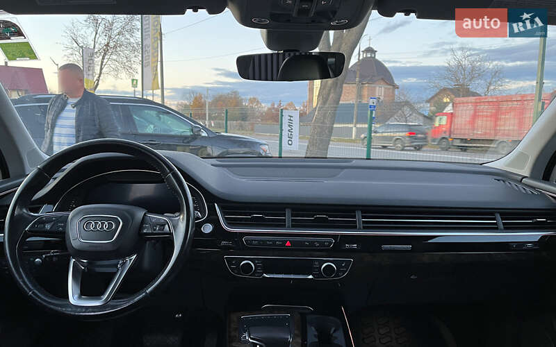 Внедорожник / Кроссовер Audi Q7 2017 в Коломые