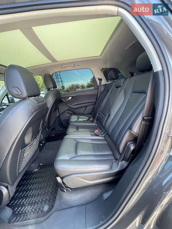 Позашляховик / Кросовер Audi Q7 2018 в Львові фото 27 Позашляховик / Кросовер Audi Q7 2018 в Львові