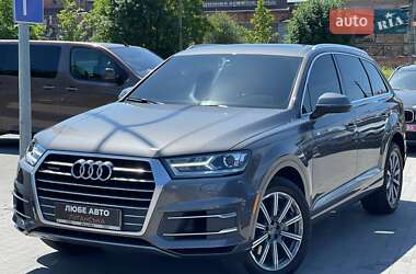Позашляховик / Кросовер Audi Q7 2018 в Львові