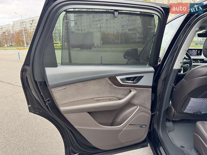 Внедорожник / Кроссовер Audi Q7 2017 в Харькове фото 22 Внедорожник / Кроссовер Audi Q7 2017 в Харькове