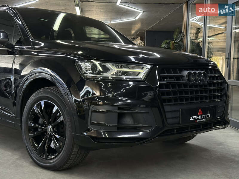 Позашляховик / Кросовер Audi Q7 2017 в Одесі