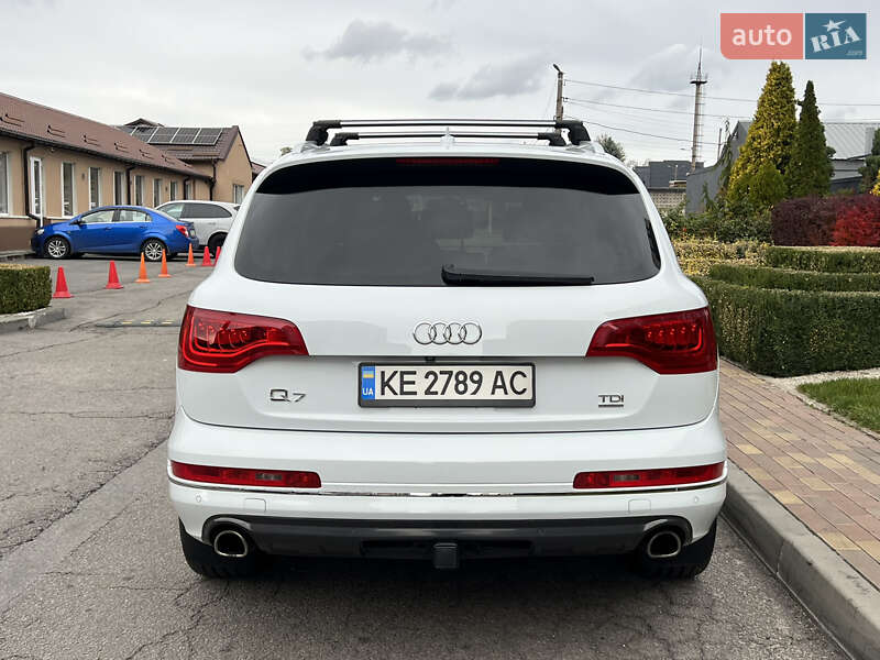 Позашляховик / Кросовер Audi Q7 2012 в Дніпрі
