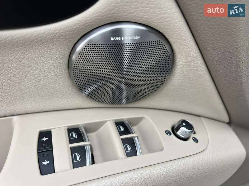 Позашляховик / Кросовер Audi Q7 2012 в Дніпрі