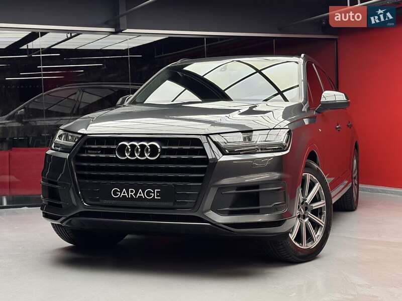 Позашляховик / Кросовер Audi Q7 2019 в Києві