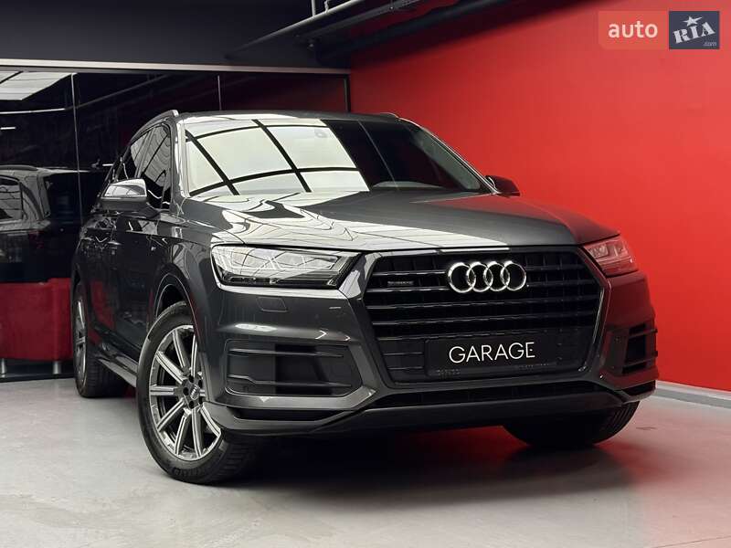 Позашляховик / Кросовер Audi Q7 2019 в Києві