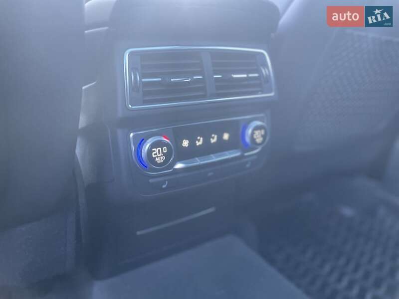 Позашляховик / Кросовер Audi Q7 2017 в Києві