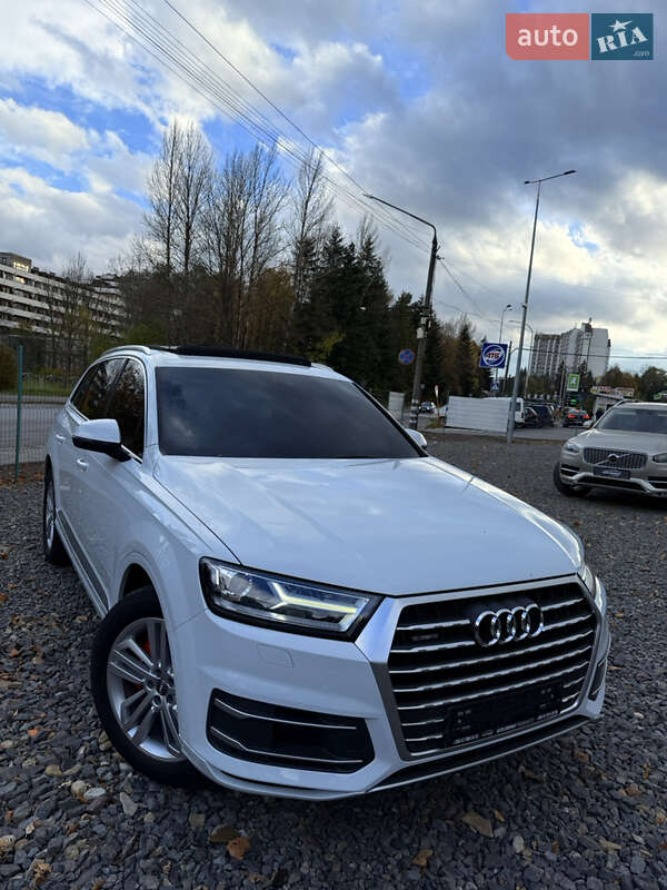 Позашляховик / Кросовер Audi Q7 2018 в Трускавці