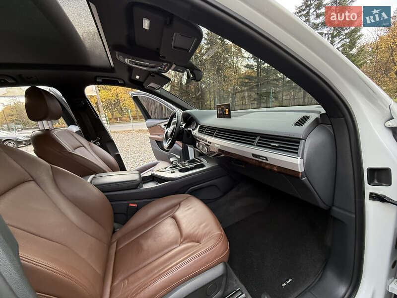 Позашляховик / Кросовер Audi Q7 2018 в Трускавці