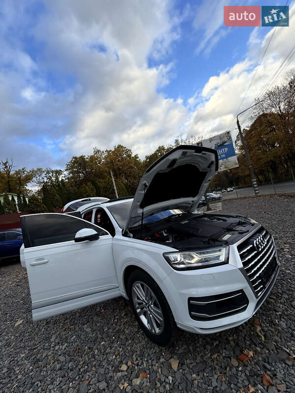 Позашляховик / Кросовер Audi Q7 2018 в Трускавці