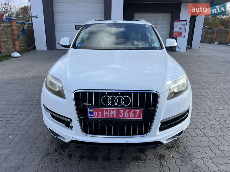 Позашляховик / Кросовер Audi Q7 2011 в Луцьку